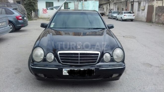 Mercedes E 270 2000, 293,000 km - 2.7 л - Bakı
