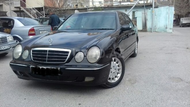 Mercedes E 270 2000, 293,000 km - 2.7 л - Bakı