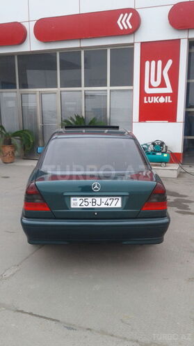 Mercedes C 180 2000, 245,000 km - 1.8 л - Göygöl