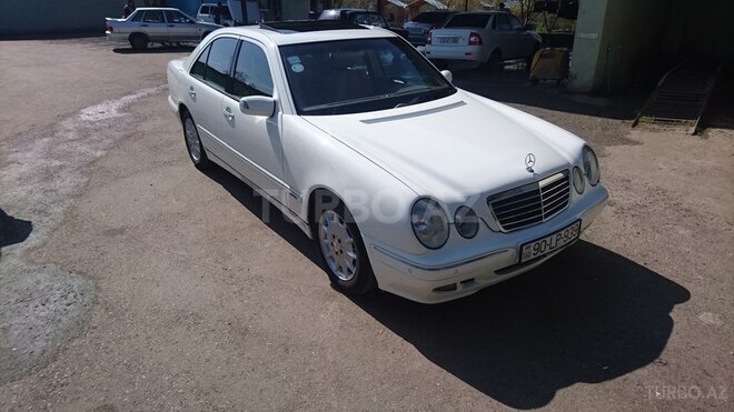 Mercedes E 240 2000, 258,345 km - 2.6 l - Göygöl