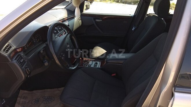 Mercedes E 240 2000, 208,000 km - 2.6 л - Bakı