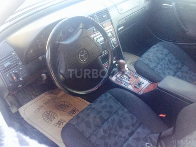 Mercedes C 200 2000, 169,000 km - 2.0 l - Bakı