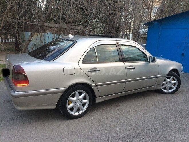 Mercedes C 230 1998, 243,000 km - 2.3 l - Sumqayıt