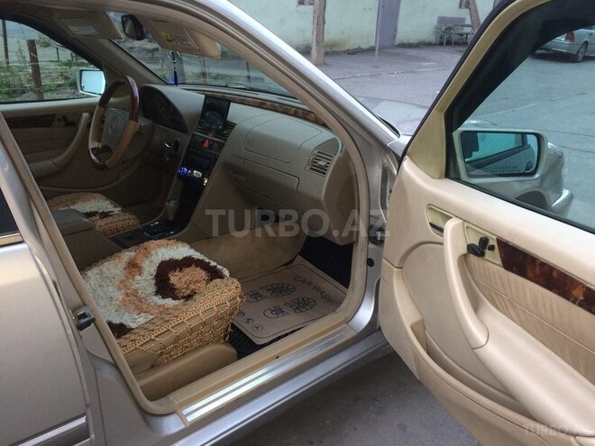 Mercedes C 230 1998, 243,000 km - 2.3 l - Sumqayıt