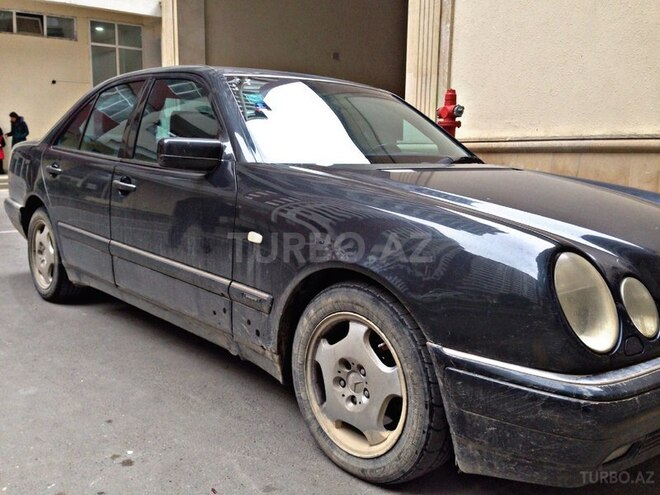 Mercedes E 240 1996, 345,000 km - 2.4 l - Bakı