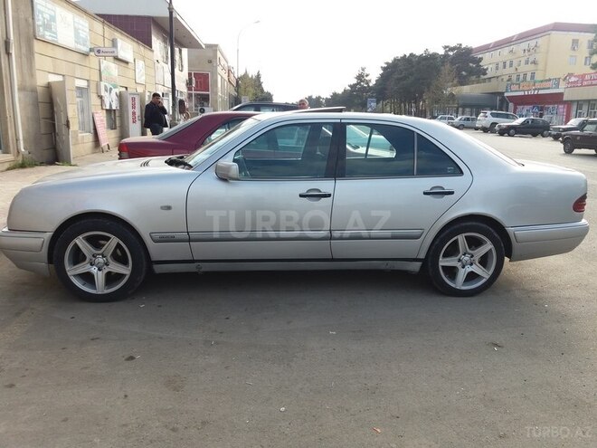 Mercedes E 230 1995, 346,456 km - 2.3 l - Bakı