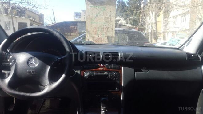 Mercedes C 240 2000, 220,000 km - 2.6 l - Bakı