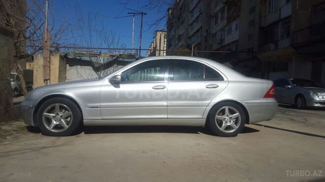 Mercedes C 240 2000, 220,000 km - 2.6 l - Bakı