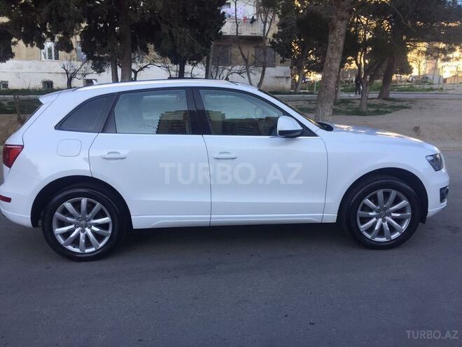Audi Q5 2011, 103,000 km - 2.0 l - Bakı