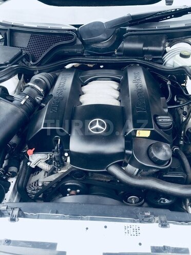 Mercedes E 240 2001, 180,000 km - 2.4 l - Bakı