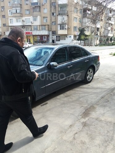 Mercedes E 320 2003, 164,000 km - 3.2 l - Bakı