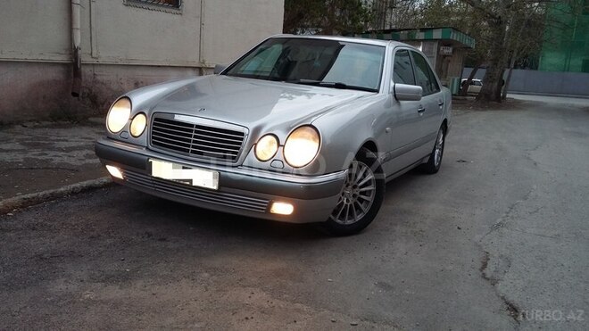 Mercedes E 240 1998, 325,350 km - 2.4 l - Mingəçevir