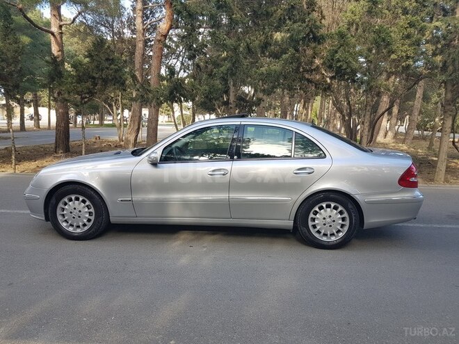 Mercedes E 240 2002, 215,000 km - 2.6 l - Sumqayıt
