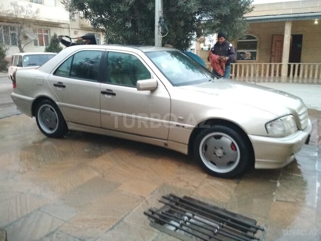 Mercedes C 200 1998, 363,000 km - 2.0 l - Bakı