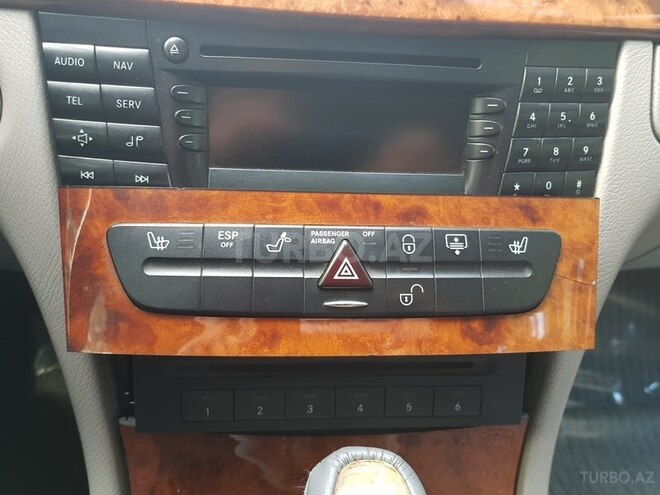 Mercedes E 240 2002, 215,000 km - 2.6 l - Sumqayıt