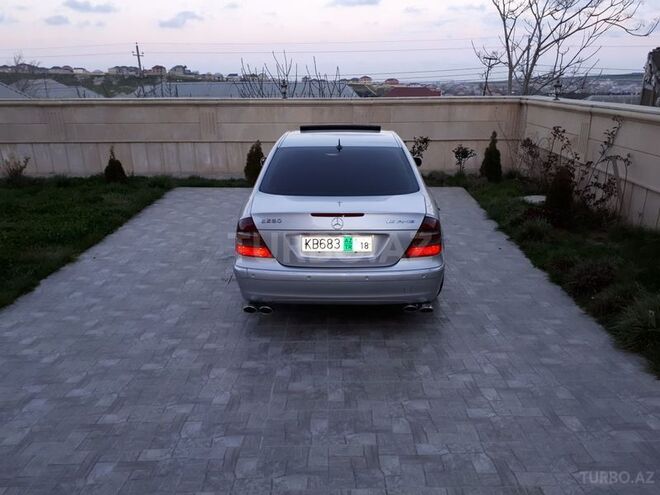 Mercedes E 220 2003, 253,000 km - 2.2 l - Bakı