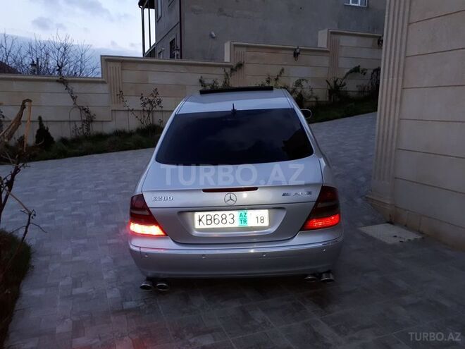 Mercedes E 220 2003, 253,000 km - 2.2 l - Bakı