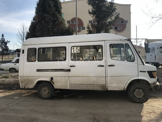 Mercedes 208 D 1994, 250,399 km - 2.3 л - Gəncə