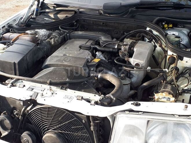 Mercedes E 220 1995, 280,000 km - 2.2 l - Gəncə