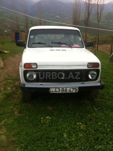 LADA (VAZ) Niva 1981, 380,000 km - 1.6 l - Lerik