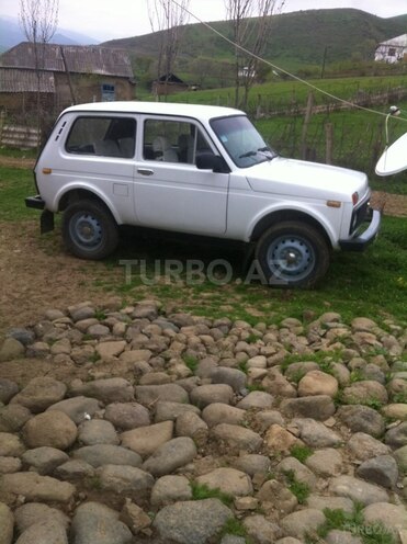 LADA (VAZ) Niva 1981, 380,000 km - 1.6 l - Lerik