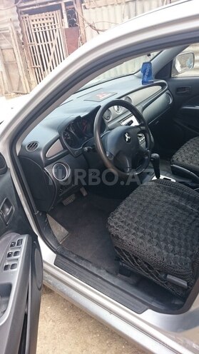 Mitsubishi Outlander 2002, 270,000 km - 2.4 l - Bakı