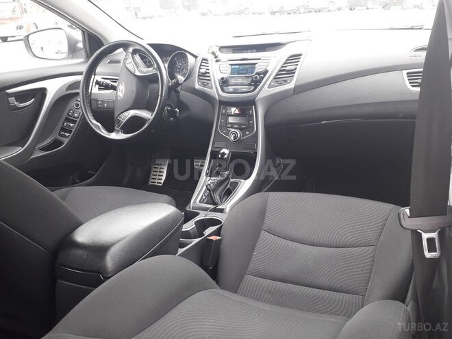 Hyundai Elantra 2015, 77,000 km - 1.8 l - Bakı