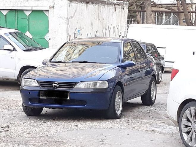 Opel Vectra 1999, 267,946 km - 2.0 l - Bakı