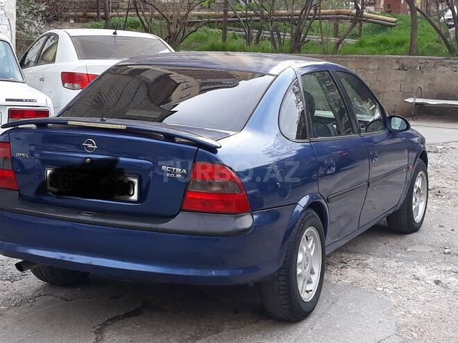 Opel Vectra 1999, 267,946 km - 2.0 l - Bakı