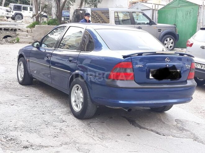 Opel Vectra 1999, 267,946 km - 2.0 l - Bakı