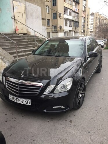 Mercedes E 350 2009, 175,000 km - 3.5 l - Bakı