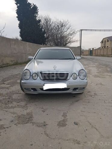 Mercedes E 270 2001, 272,000 km - 2.7 l - Sumqayıt