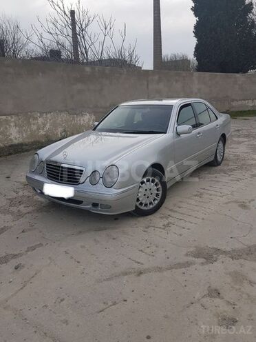 Mercedes E 270 2001, 272,000 km - 2.7 l - Sumqayıt