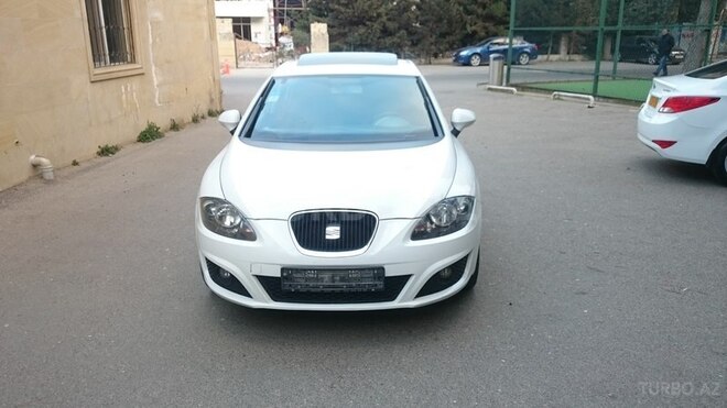 SEAT Leon 2012, 215,500 km - 1.6 л - Bakı