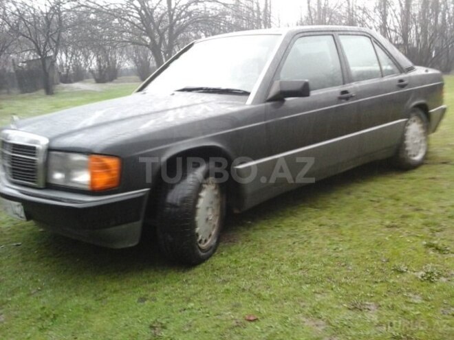 Mercedes 190 1990, 414,000 km - 2.3 l - İsmayıllı