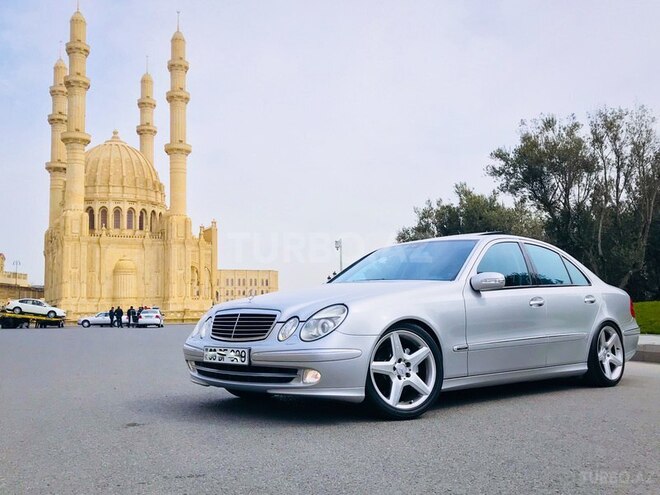Mercedes E 320 2002, 235,000 km - 3.2 l - Bakı