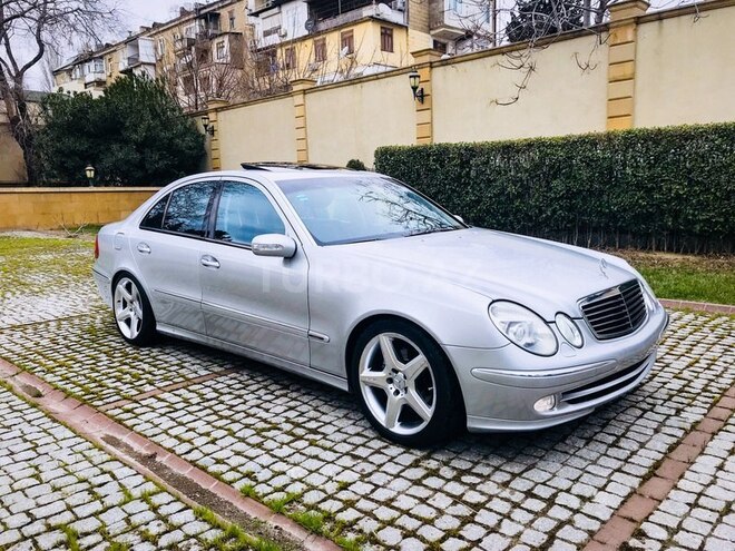 Mercedes E 320 2002, 235,000 km - 3.2 l - Bakı