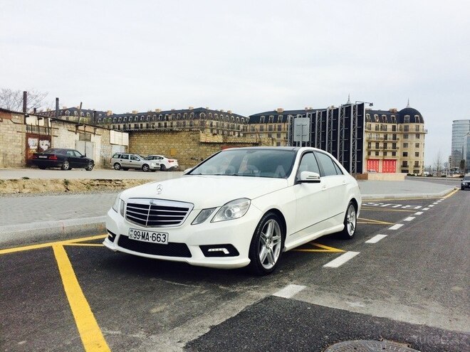 Mercedes E 350 2009, 118,000 km - 3.5 l - Bakı