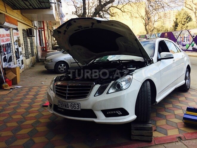 Mercedes E 350 2009, 118,000 km - 3.5 l - Bakı