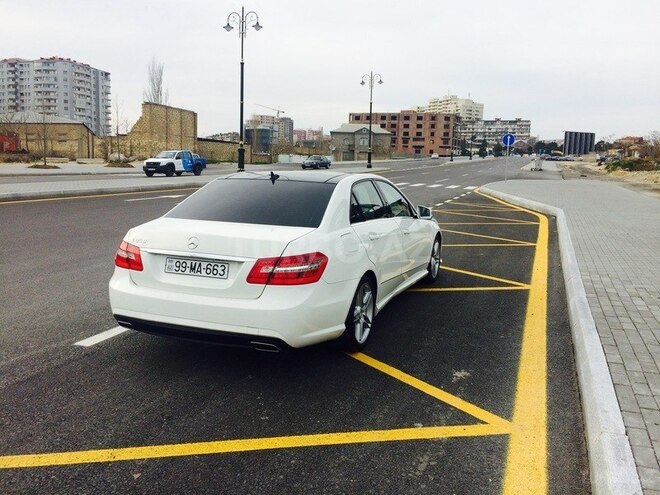 Mercedes E 350 2009, 118,000 km - 3.5 l - Bakı