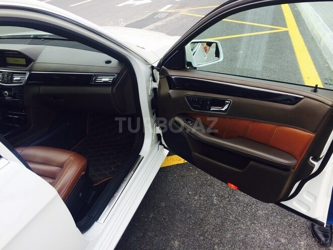 Mercedes E 350 2009, 118,000 km - 3.5 l - Bakı