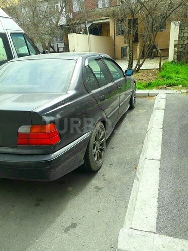 BMW 320 1993, 231,523 km - 2.0 l - Bakı