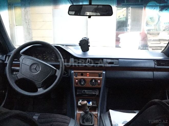 Mercedes E 250 1991, 650,000 km - 0.3 l - Bakı