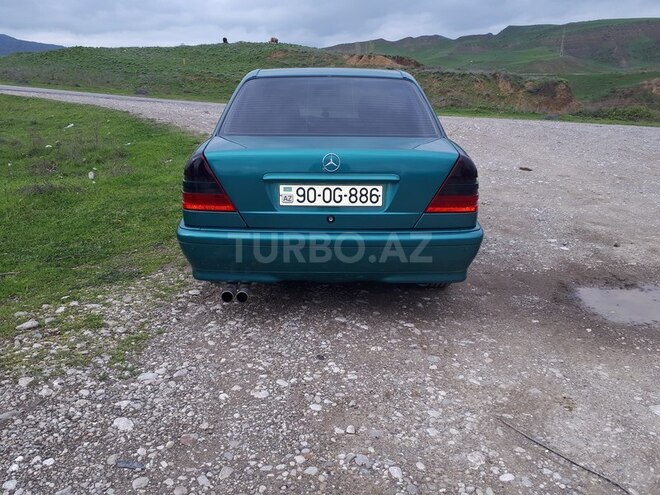 Mercedes C 200 1997, 270,000 km - 2.0 l - Şəki