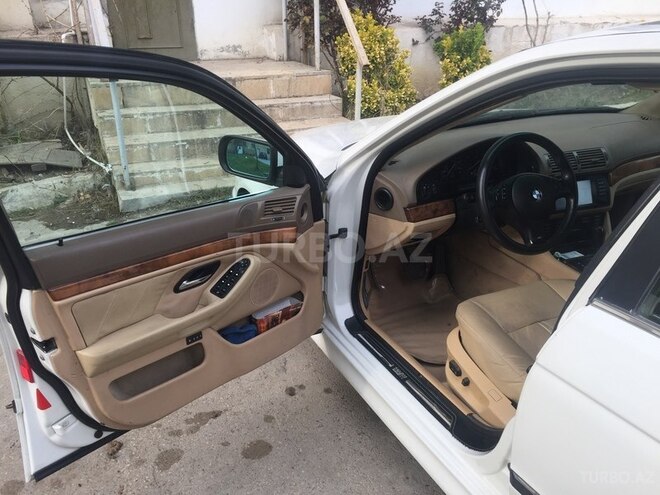BMW 528 1999, 285,000 km - 2.8 l - Bakı