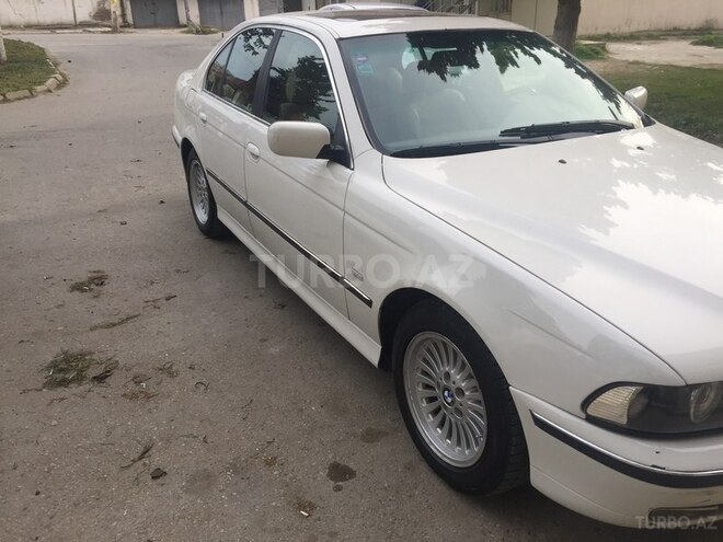 BMW 528 1999, 285,000 km - 2.8 l - Bakı