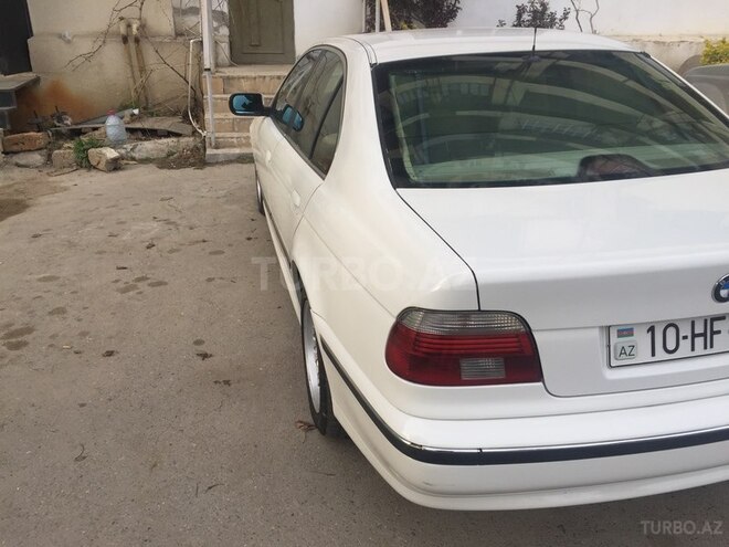 BMW 528 1999, 285,000 km - 2.8 l - Bakı