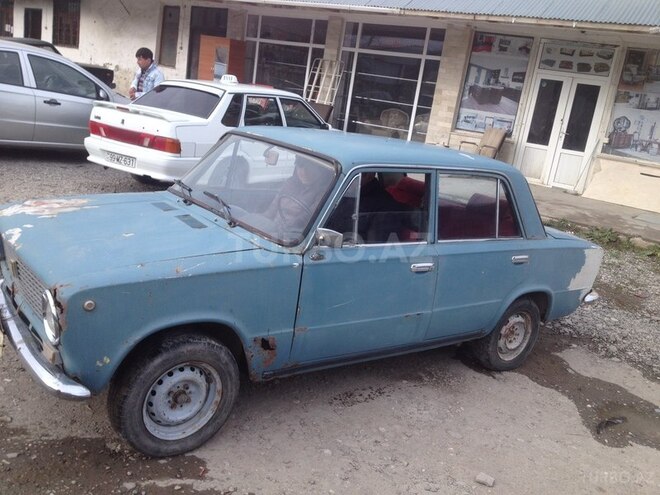 LADA (VAZ) 2101 1981, 356,000 km - 1.2 l - Quba