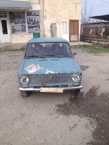 LADA (VAZ) 2101 1981, 356,000 km - 1.2 l - Quba