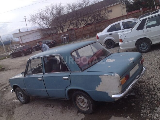 LADA (VAZ) 2101 1981, 356,000 km - 1.2 l - Quba